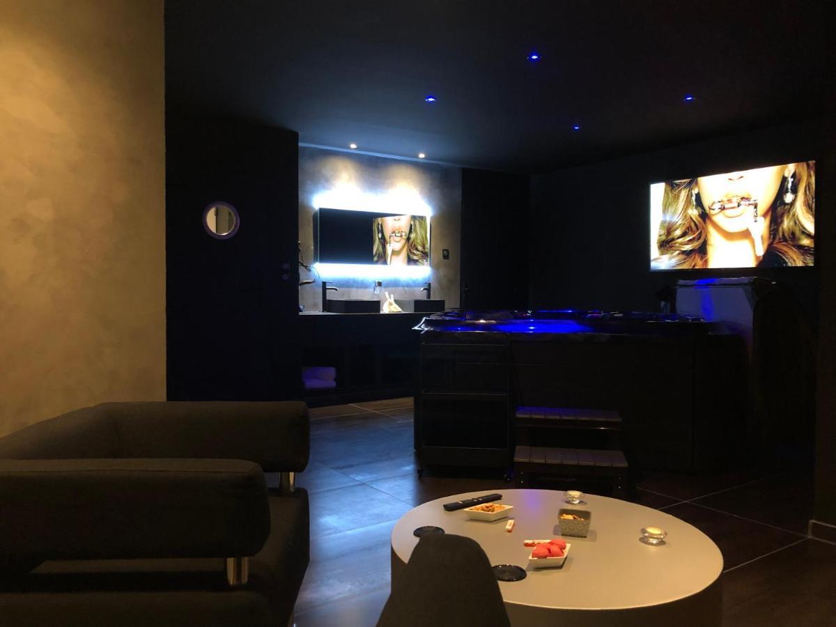 Spalace 쿠인시 외부 사진