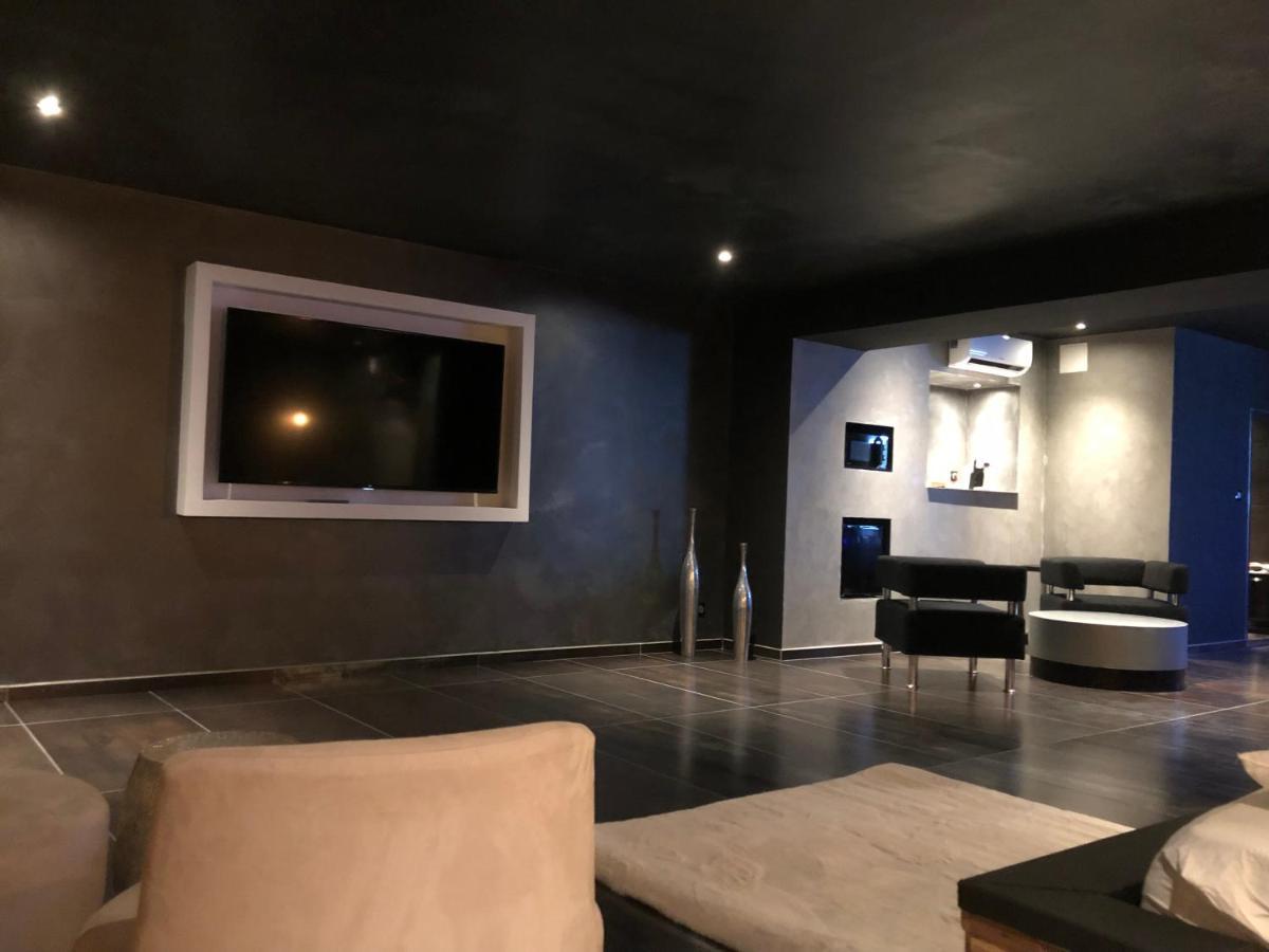 Spalace 쿠인시 외부 사진